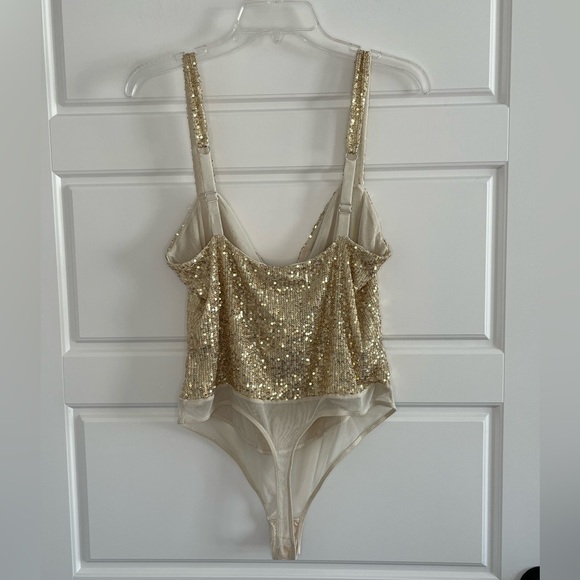 Intimately Free People Sparks Fly Bodysuit Gold Size Large Sequin Metallic NWT - Picture 7 of 12